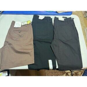 Mens bundle of Jeans and a pair of shorts size 32